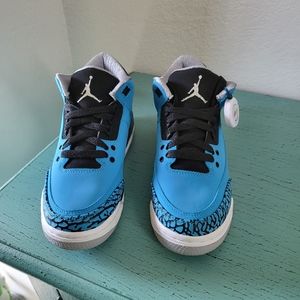 Air Jordan Retro 3 Dark Powder Blue